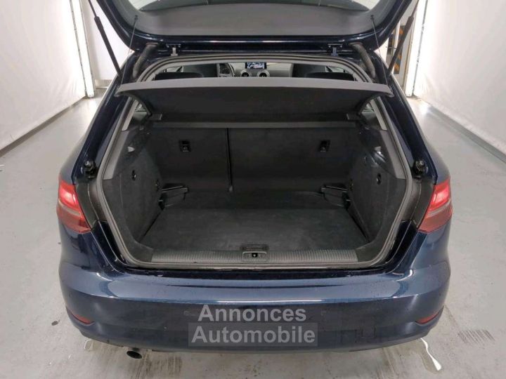 Audi A3 Sportback 30TDi STronic - 10