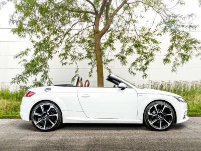 Audi TT RS Cabrio 18 TFSI S tronic Line Cognac Seats   - 11