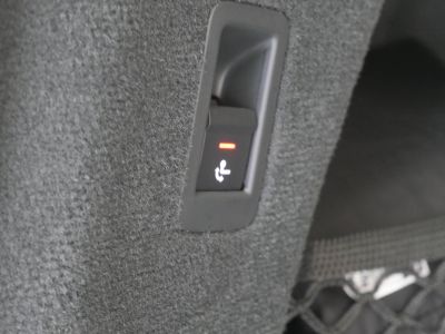 Audi A6 Avant C8 55 TFSI E 367 CH QUATTRO S TRONIC 7 Compétition   - 17