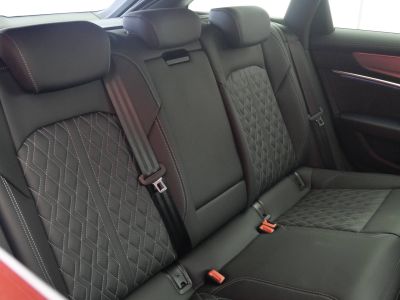 Audi A6 Avant C8 55 TFSI E 367 CH QUATTRO S TRONIC 7 Compétition   - 19