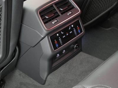 Audi A6 Avant 55 TFSIe 367 ch S tronic 7 Quattro Competition   - 12