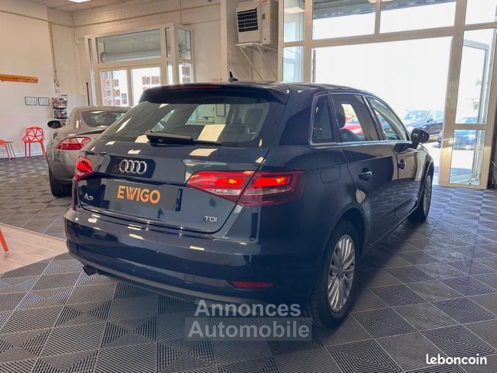 Audi A3 Sportback 16L TDI 116ch S-TRONIC DESIGN Radar AR Intérieur Cuir Régulateur - 2