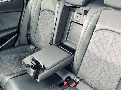 Audi A4 Avant 40 TDI 204 S tronic 7 S Edition   - 19