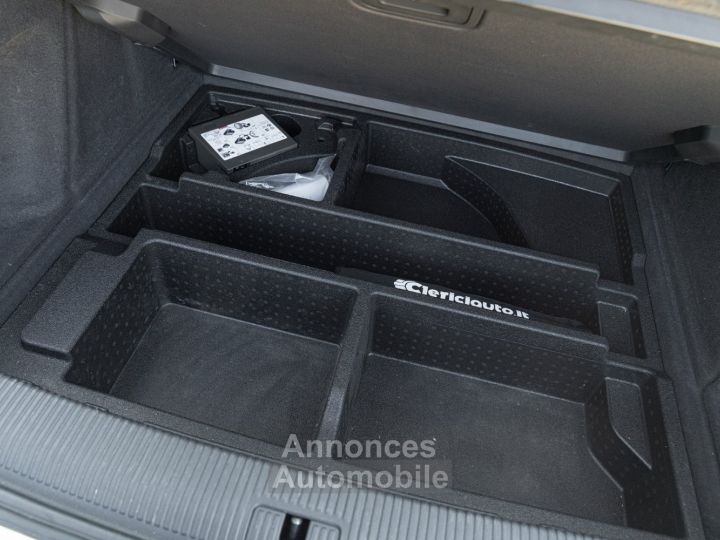Audi Q3 2012 AUDI Q3 TDI QUATTRO - 35