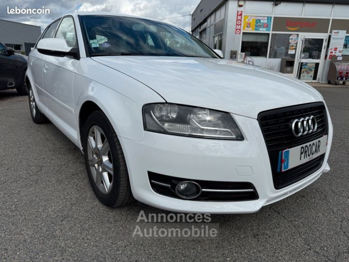 Audi A3 Sportback 18 TFSI 160 AMBIENTE 1ère MAIN - 2