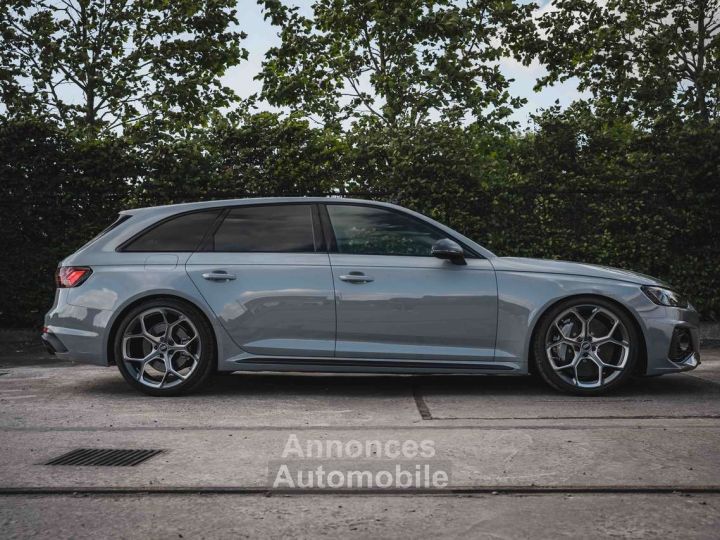 Audi RS4 Avant 29 V6 TFSI Quattro 25 Years Edition - 10