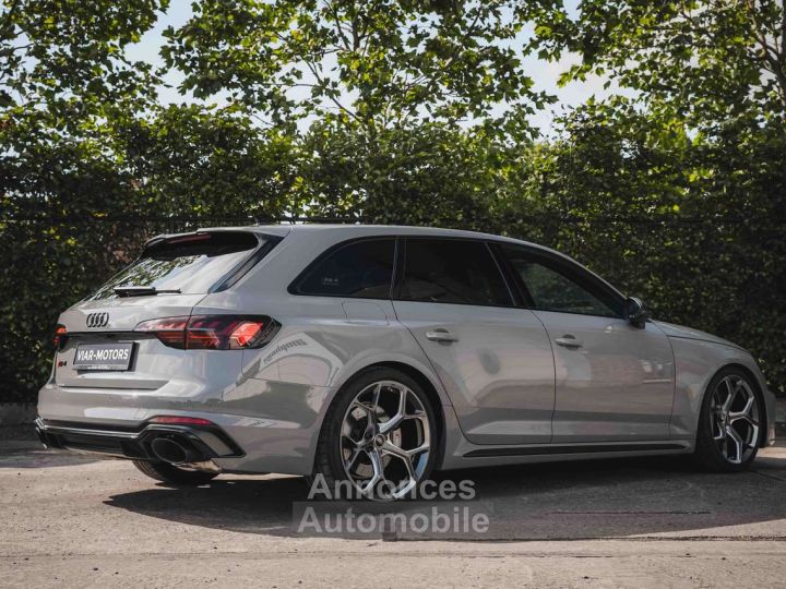Audi RS4 Avant 29 V6 TFSI Quattro 25 Years Edition - 11