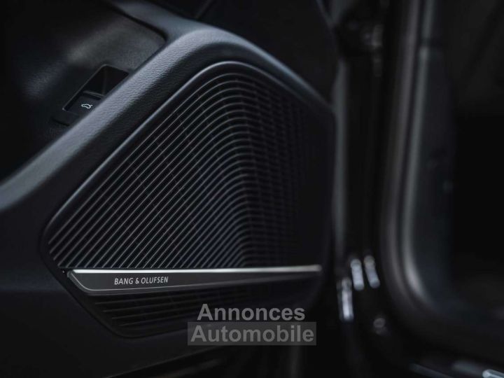 Audi RS4 Avant 29 V6 TFSI Quattro 25 Years Edition - 21