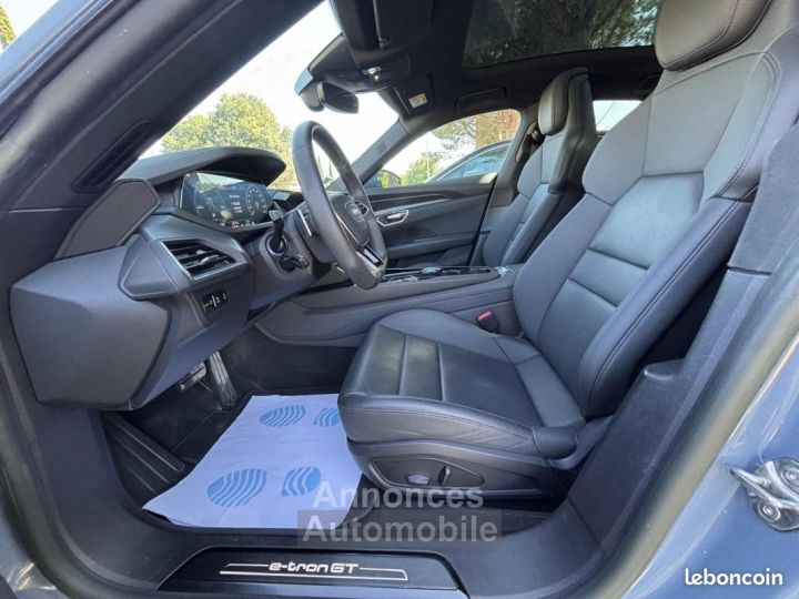 Audi e-tron GT 476 ch quattro 1e main Origine FR - 12