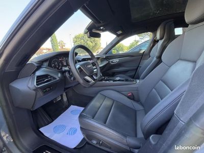 Audi e-tron GT 476 ch quattro 1e main Origine FR   - 13
