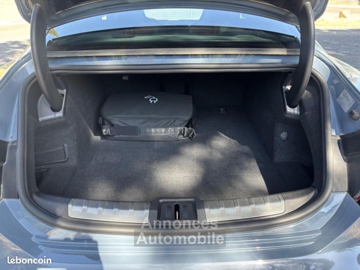 Audi e-tron GT 476 ch quattro 1e main Origine FR - 21