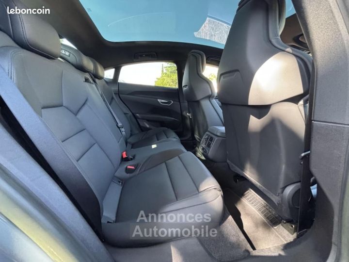 Audi e-tron GT 476 ch quattro 1e main Origine FR - 23