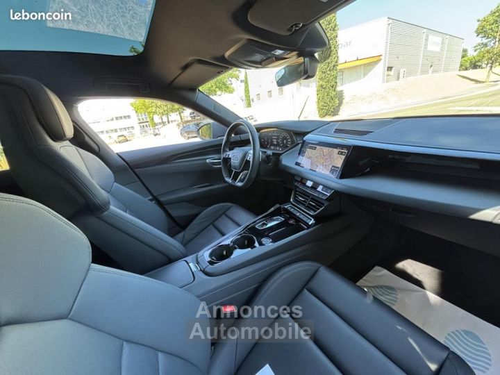 Audi e-tron GT 476 ch quattro 1e main Origine FR - 25