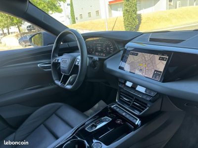 Audi e-tron GT 476 ch quattro 1e main Origine FR   - 26