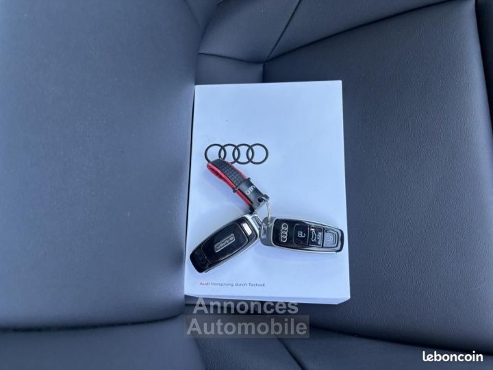 Audi e-tron GT 476 ch quattro 1e main Origine FR - 27