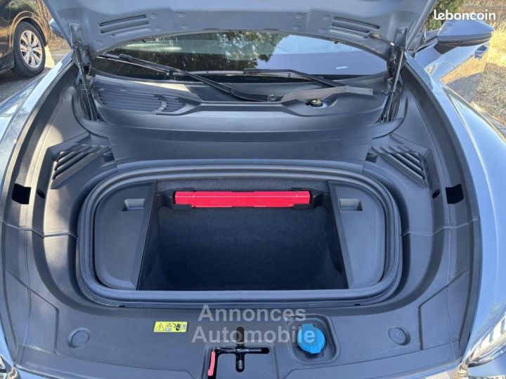 Audi e-tron GT 476 ch quattro 1e main Origine FR - 42