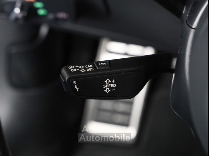 Audi TT RS QUATTRO ROADSTER 5 cylindres 25 L 20S TURBO - 26
