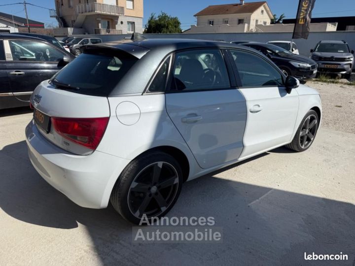 Audi A1 Sportback 14 TFSI 122 ch S-LINE - 2