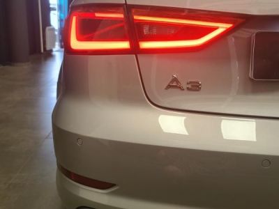 Audi A3 Berline 20 TDI 150ch S line S-TRONIC 7   - 17
