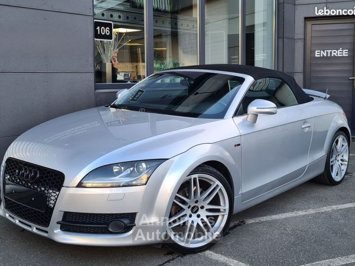 Audi TT Cabriolet S-line 200cv - 2