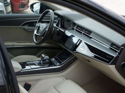 Audi A8 30 V6 TFSI Quattro AUTO FULL BLACK MATRIX CAM 6B   - 9