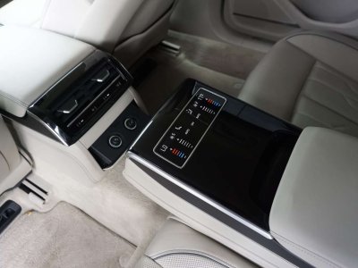 Audi A8 30 V6 TFSI Quattro AUTO FULL BLACK MATRIX CAM 6B   - 15