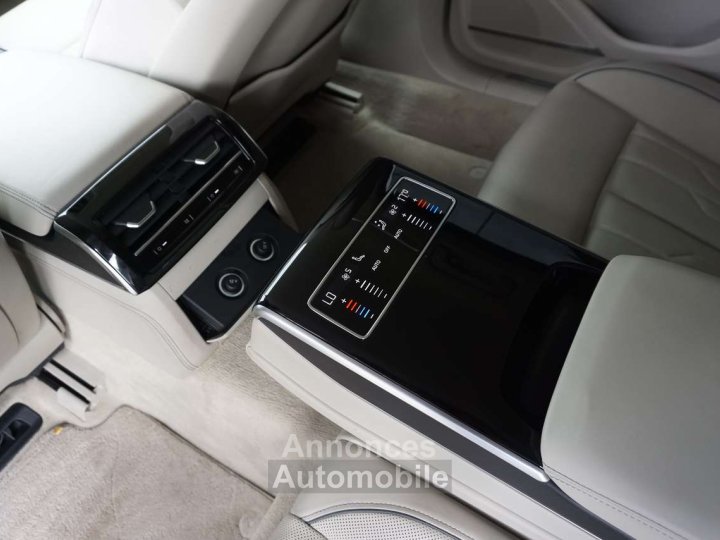 Audi A8 30 V6 TFSI Quattro AUTO FULL BLACK MATRIX CAM 6B - 15