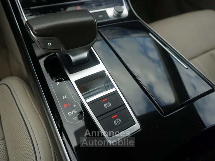 Audi A8 30 V6 TFSI Quattro AUTO FULL BLACK MATRIX CAM 6B - 27