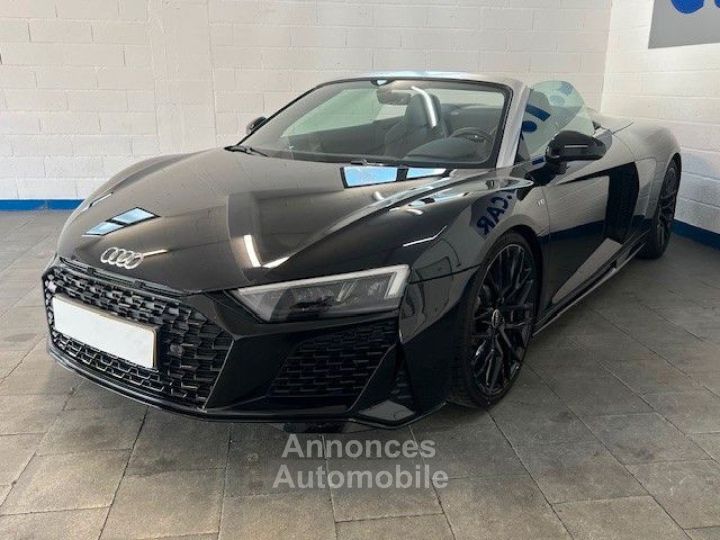 Audi R8 Spyder 52 FSI RWD - 2