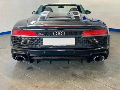 Audi R8 Spyder 52 FSI RWD   - 4