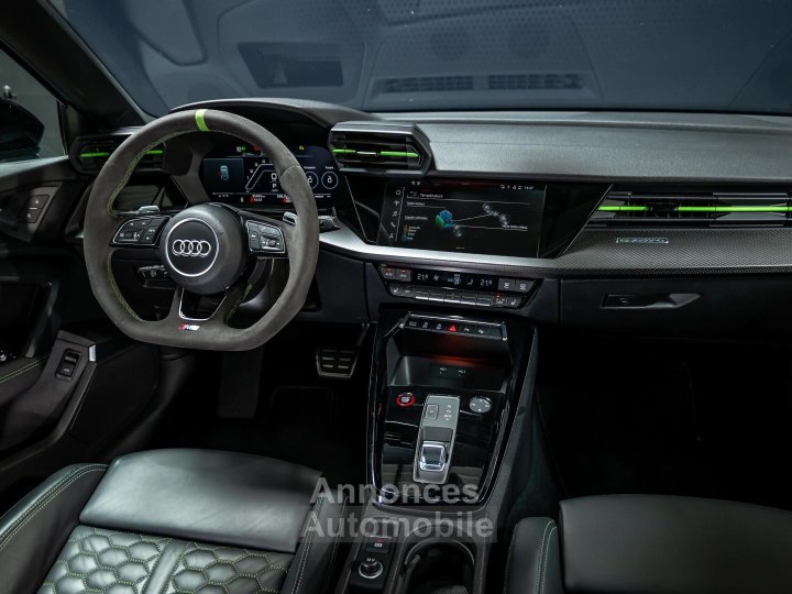 Audi RS3 Sportback Quattro 25 TFSI - 400 - BV S-tronic - 32