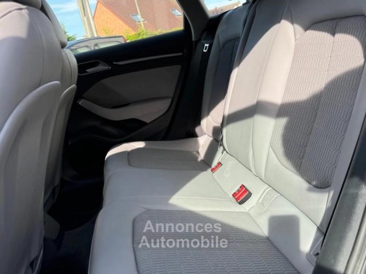 Audi A3 SPORTBACK 10 TFSI 115 DESIGN - 9