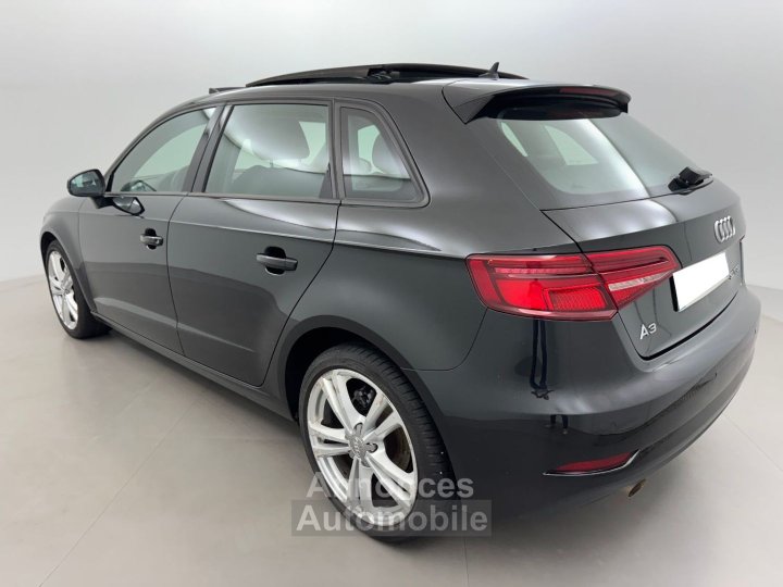 Audi A3 Sportback 30 TFSI 116 S tronic 7 - 2