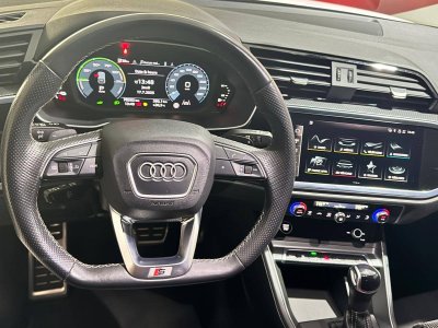 Audi Q3 Sportback 45 TFSIe 245 ch S tronic 6 S line   - 7