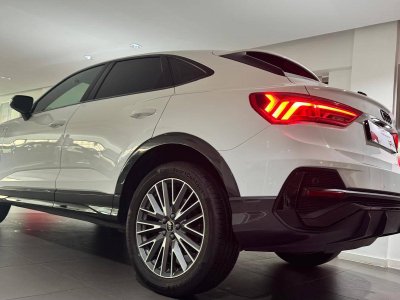 Audi Q3 Sportback 45 TFSIe 245 ch S tronic 6 S line   - 33