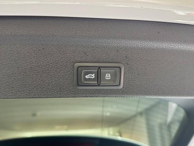 Audi Q3 Sportback 45 TFSIe 245 ch S tronic 6 S line   - 36