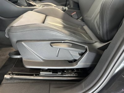 Audi Q3 Sportback 45 TFSIe 245 ch S tronic 6 S line   - 11