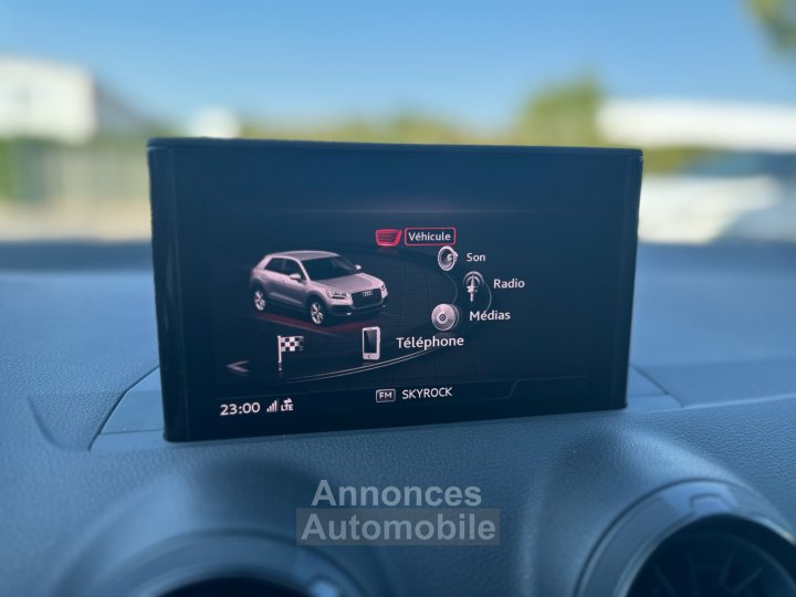 Audi Q2 14 TFSI 150 ch S tronic 7 S Line GRIS QUANTUM - CAM - SIÈGES CHAUFF - 24