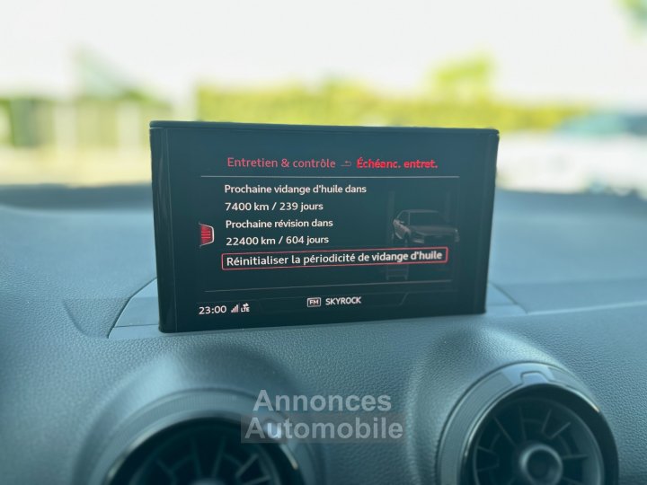 Audi Q2 14 TFSI 150 ch S tronic 7 S Line GRIS QUANTUM - CAM - SIÈGES CHAUFF - 26