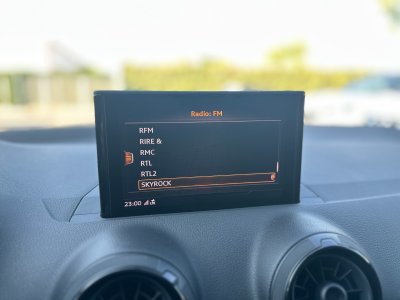 Audi Q2 14 TFSI 150 ch S tronic 7 S Line GRIS QUANTUM - CAM - SIÈGES CHAUFF   - 29