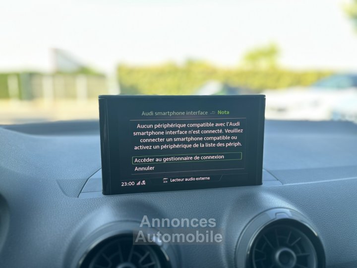 Audi Q2 14 TFSI 150 ch S tronic 7 S Line GRIS QUANTUM - CAM - SIÈGES CHAUFF - 31
