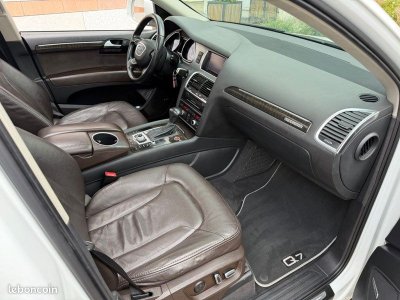 Audi Q7 3,0tdi 245cv 7 PLACE toit Panoramique 10990Euro   - 3
