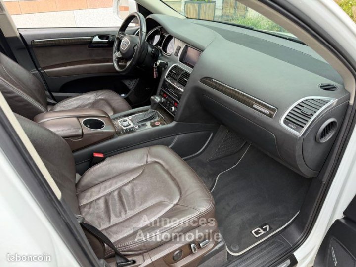 Audi Q7 3,0tdi 245cv 7 PLACE toit Panoramique 10990Euro - 3
