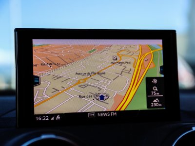 Audi Q2 16 30 TDI 116 S-tronic Business line   - 9