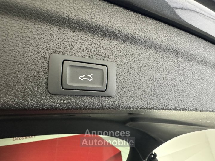 Audi Q3 Sportback 45 TFSIe 245 ch S tronic 6 S line - 9