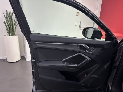 Audi Q3 Sportback 45 TFSIe 245 ch S tronic 6 S line   - 12