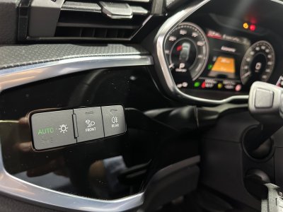 Audi Q3 Sportback 45 TFSIe 245 ch S tronic 6 S line   - 18