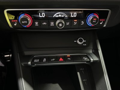 Audi Q3 Sportback 45 TFSIe 245 ch S tronic 6 S line   - 40