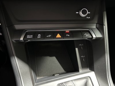 Audi Q3 Sportback 45 TFSIe 245 ch S tronic 6 S line   - 41
