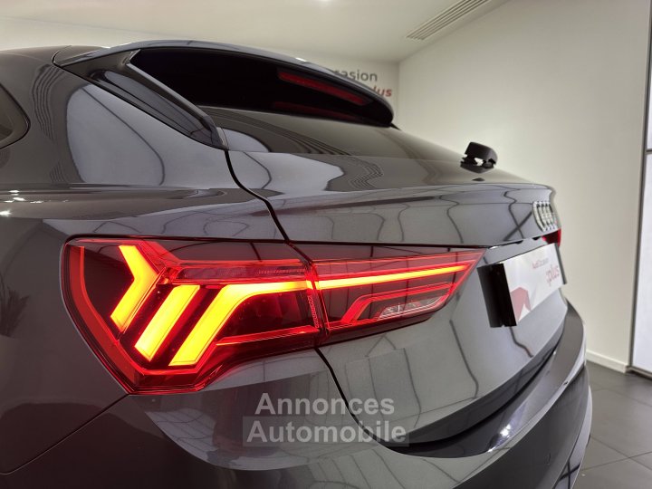 Audi Q3 Sportback 45 TFSIe 245 ch S tronic 6 S line - 44